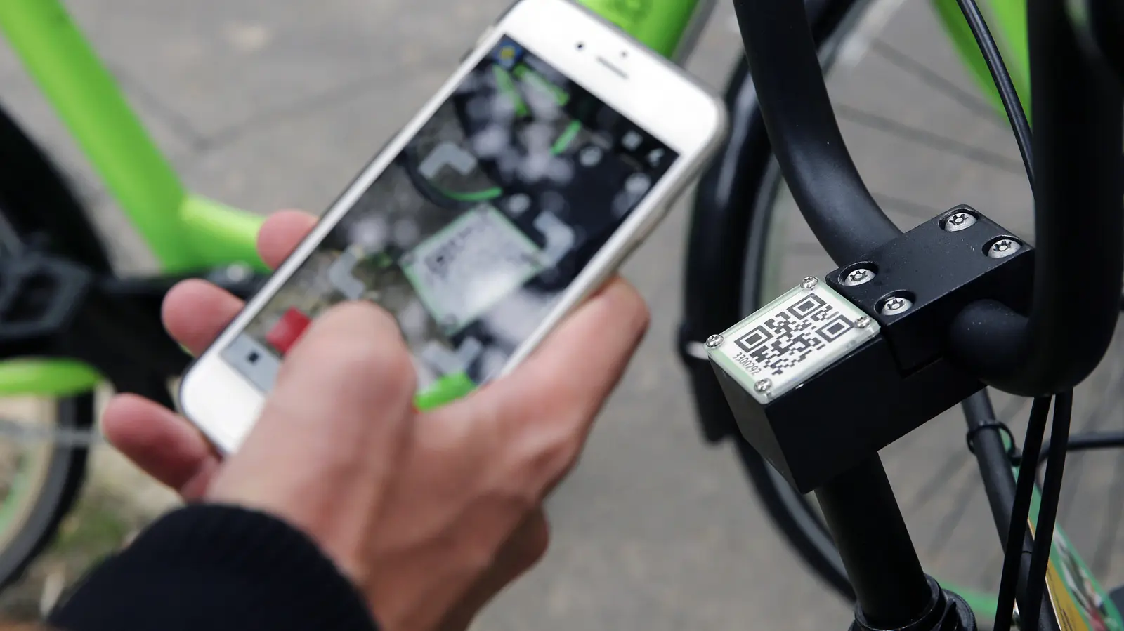 What's The Minimum Size A QR Code Can Be And Still Work?