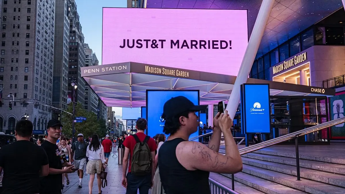 Taylor Swift & Travis Kelce Wed in NYC